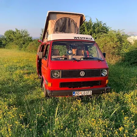 Vakantiehuis Mobile - Alpha Campers Montenegro - Our Red Westfalia Bus